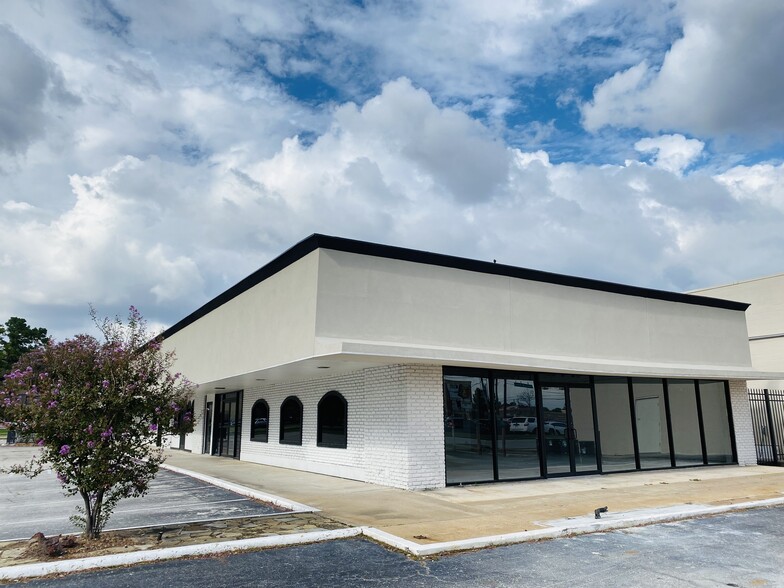 Primary Photo Of 12331 Jones Rd, Houston Freestanding For Lease