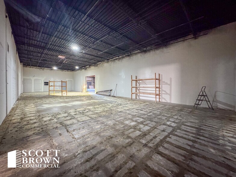 More Photos Of 3121 National Cir, Garland Distribution For Sale