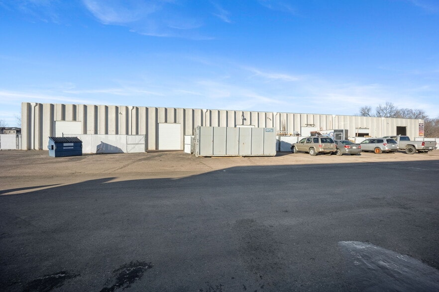 More Photos Of 1130 Valley St, Colorado Springs Warehouse For Lease