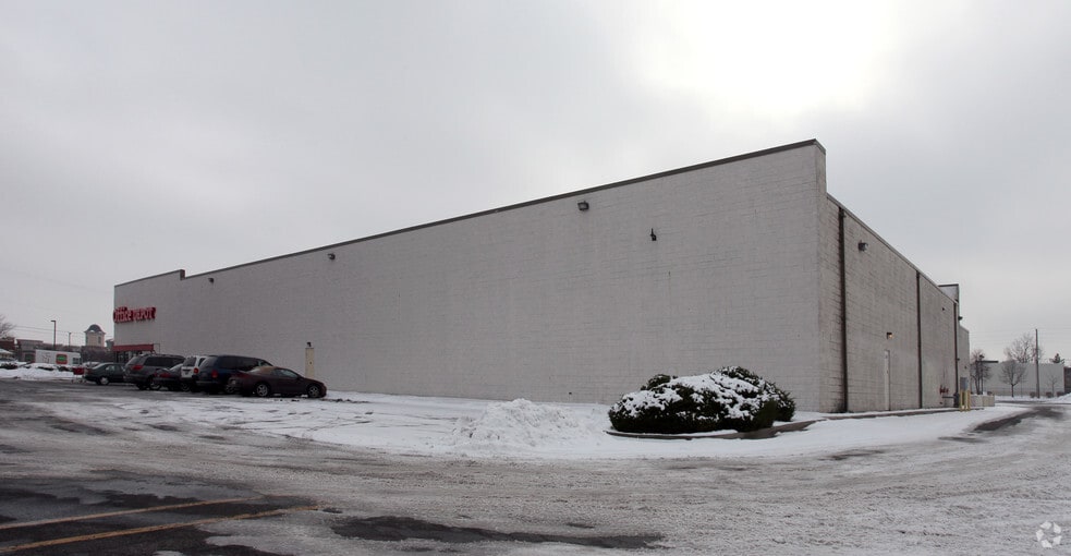 More Photos Of 1276 US Hwy 31 N, Greenwood Storefront For Sale