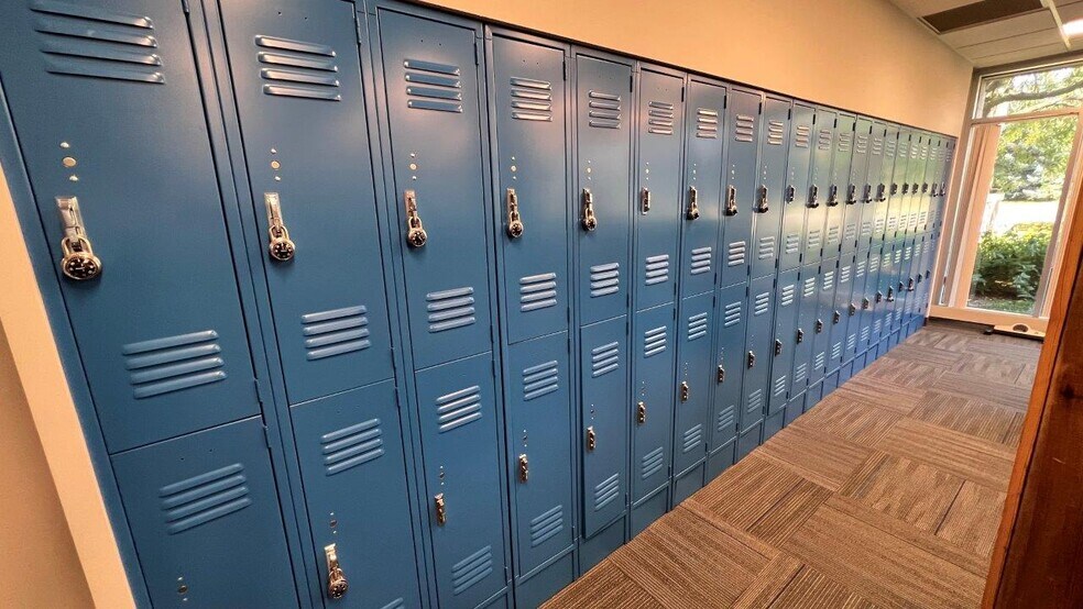 More Photos Of 3813 Illinois Ave, St Charles Office For Sale