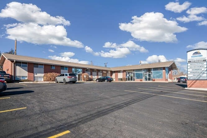 More Photos Of 5025-5039 S Federal Blvd, Englewood Medical For Lease