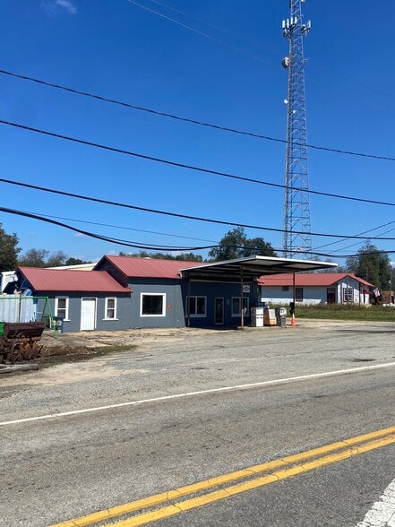 More Photos Of 104 Stanton Dr N, Smithville General Retail For Sale