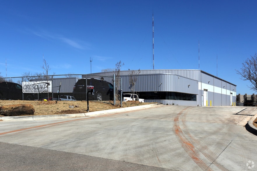 Primary Photo Of 7100 N Santa Fe Ave, Oklahoma City Manufacturing For Lease