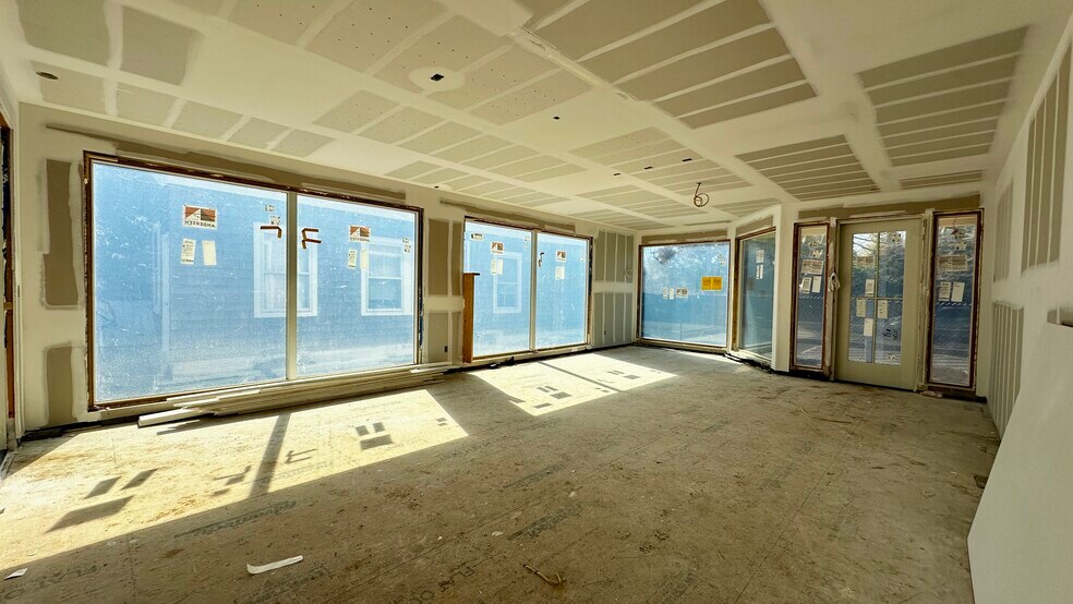 More Photos Of 164 Jessup Ave, Quogue General Retail For Lease