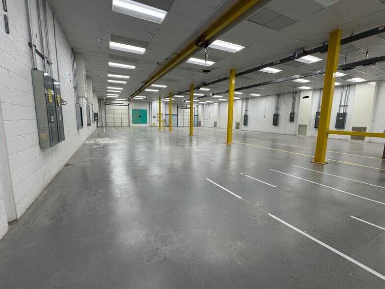 More Photos Of 245 Old Egg Harbor Rd, Berlin Township Manufacturing For Lease