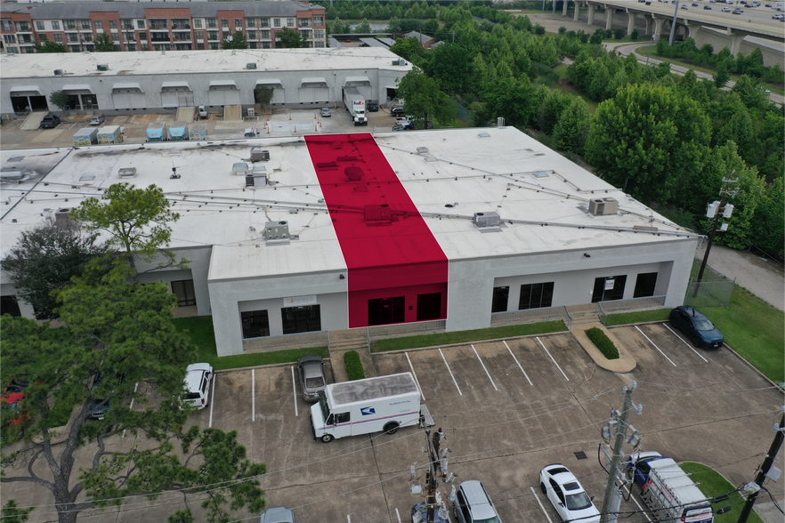 More Photos Of 4400-4420 W 12th St, Houston Warehouse For Lease