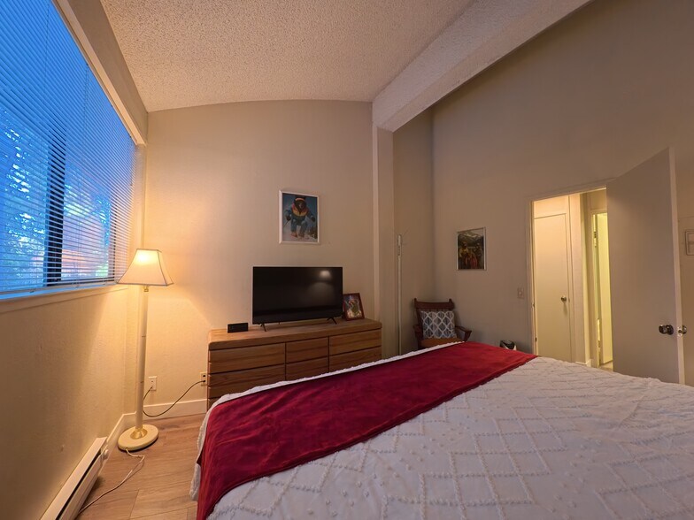 More Photos Of , Mammoth Lakes Multifamily For Sale