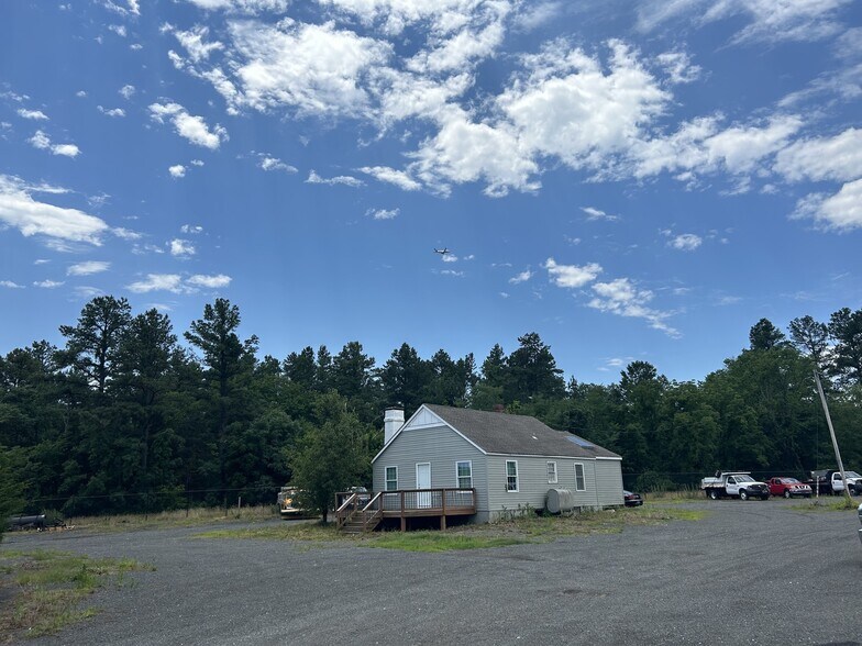 More Photos Of 24095 Carters School Rd, Sterling Land For Lease