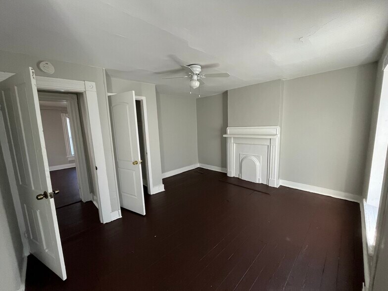 More Photos Of 125 S Chappell St, Petersburg Multifamily For Sale