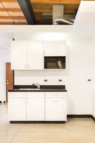 More Photos Of 139 Nevada St, El Segundo Light Manufacturing For Sale