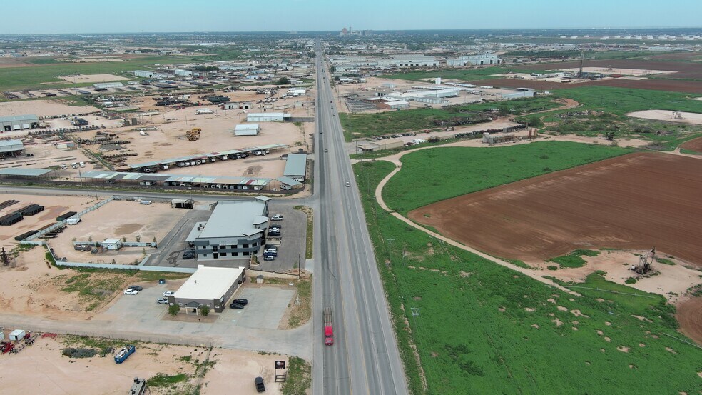 More Photos Of 3900 TX-158, Midland Loft Creative Space For Sale