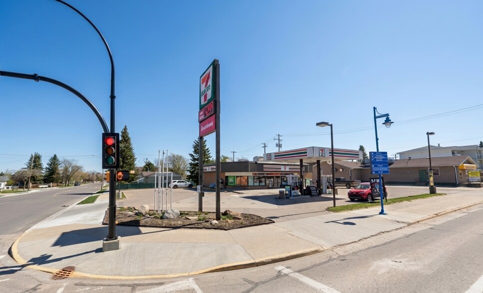 More Photos Of 4913 50 Ave, Drayton Valley Convenience Store For Sale
