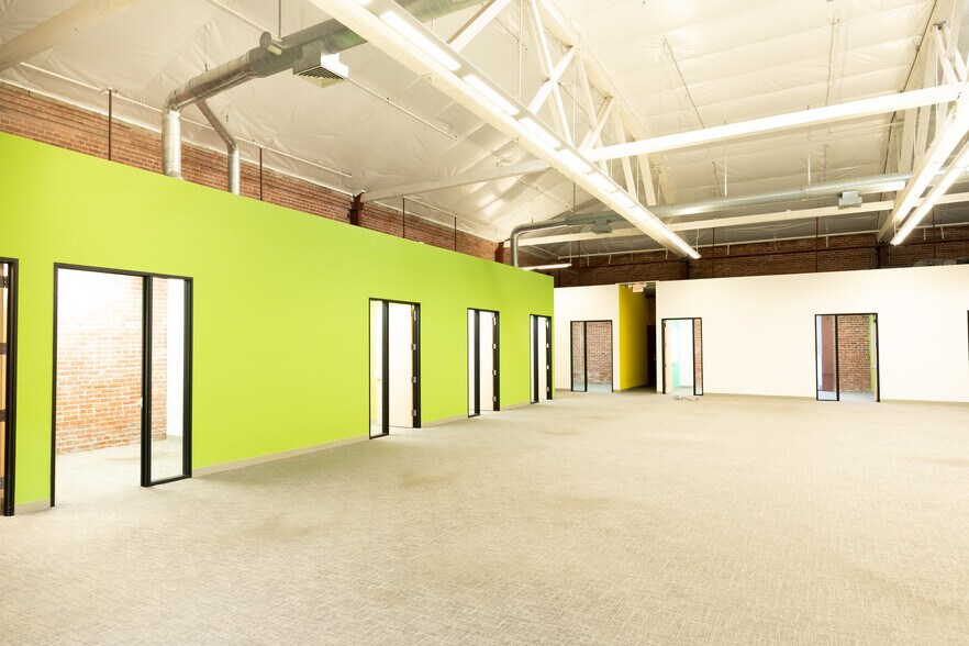 More Photos Of 5903-5909 Christie Ave, Emeryville Office For Lease