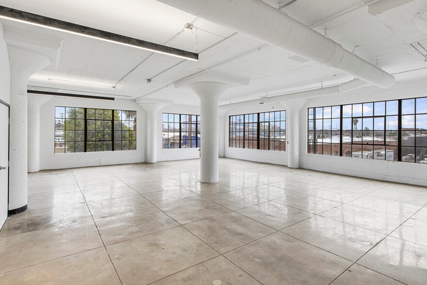 More Photos Of 1026 S Santa Fe Ave, Los Angeles Loft Creative Space For Sale