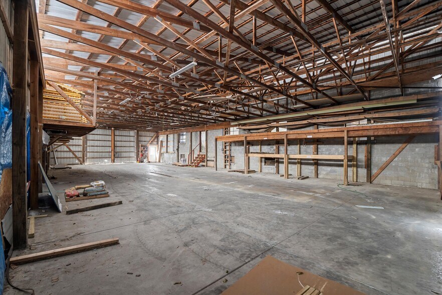 More Photos Of 309 Main St, Emlenton General Retail For Sale