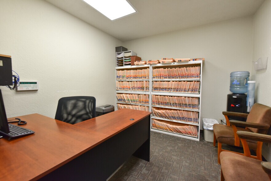 More Photos Of 602 N Gray St, Caldwell Medical For Sale