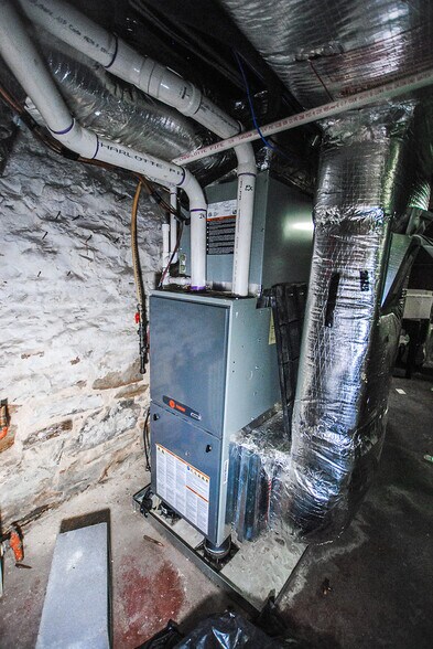 More Photos Of 34 E 25th St, Baltimore Office Residential For Sale