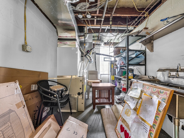 More Photos Of 157-159 Cemetery Ln, Pittsburgh Storefront Retail Residential For Sale