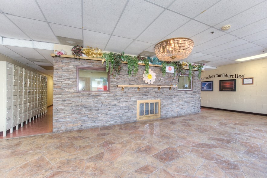 More Photos Of 1919 Sherman Ave, North Chicago Schools For Sale