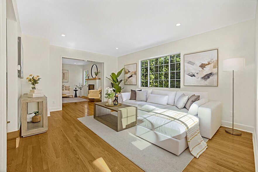 More Photos Of 7621 Norton Ave, West Hollywood Multifamily For Sale
