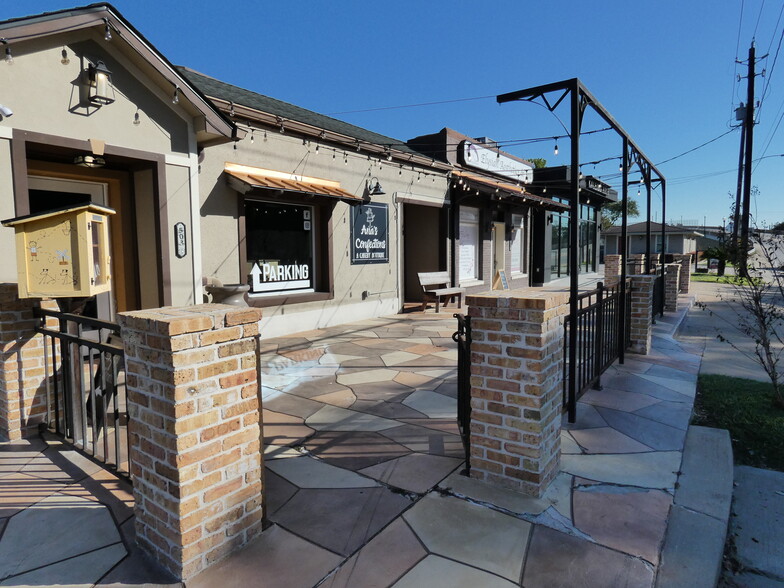 More Photos Of 1704 Avenue D, Rosenberg Specialty For Lease