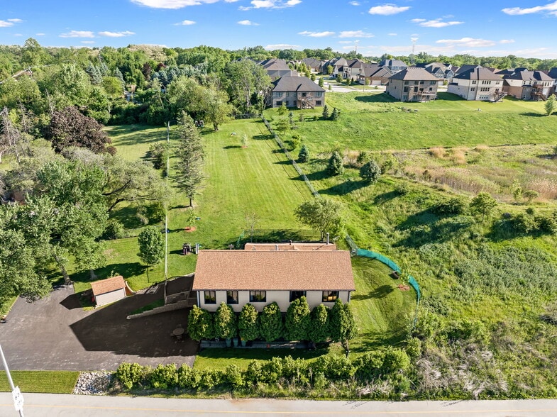 More Photos Of 12820 Main St, Lemont Showroom For Sale