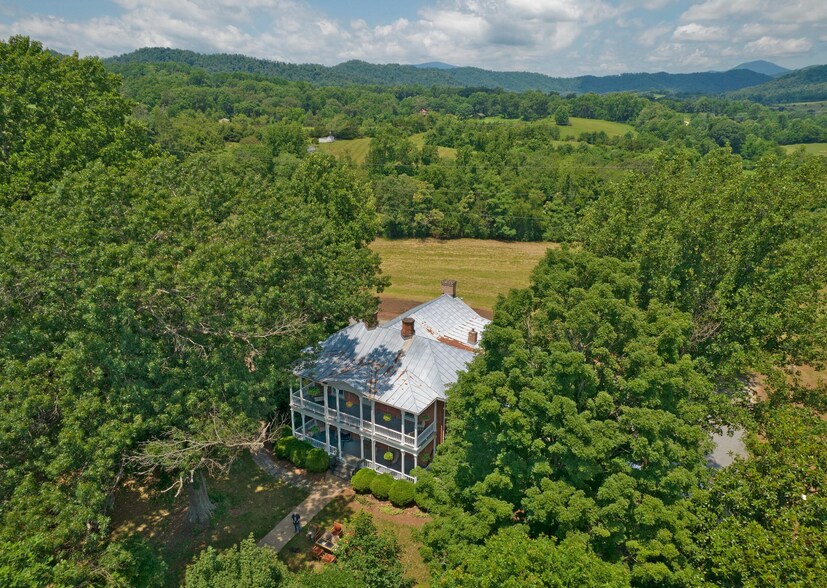More Photos Of 294 Freshwater Cove Ln, Lovingston Hospitality For Sale