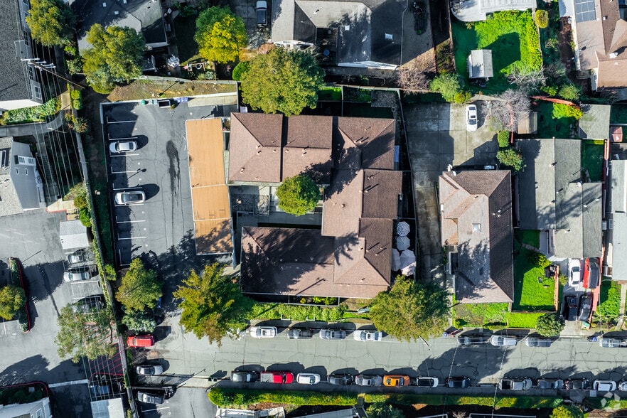 More Photos Of 900 Alvarez Ave, Pinole Apartments For Sale