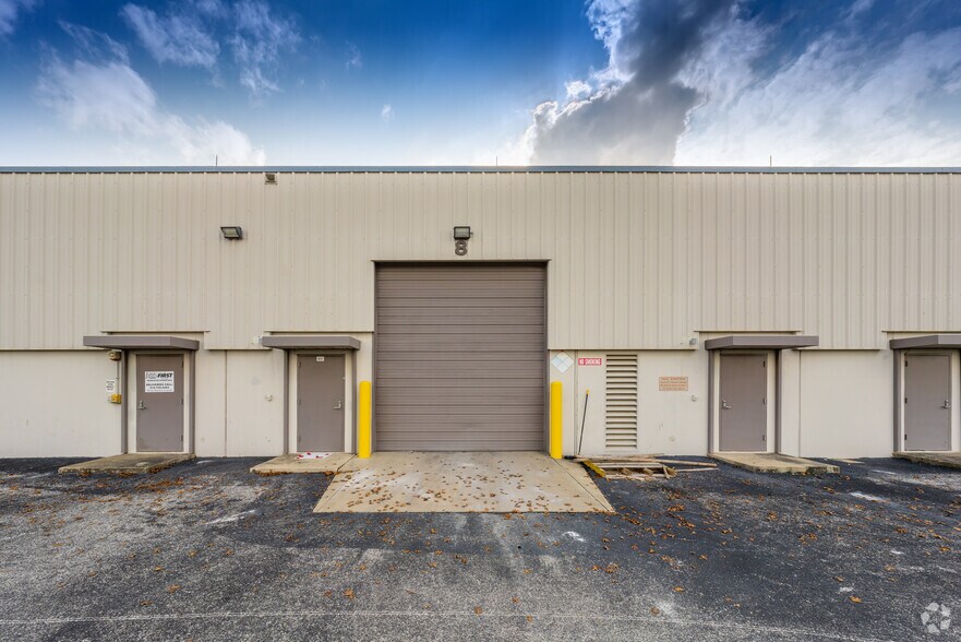 More Photos Of 709 Raymond Medina St, San Antonio Warehouse For Lease
