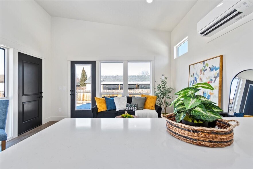 More Photos Of 362-436 W London St, Middleton Manufactured Housing Mobile Home Park For Sale