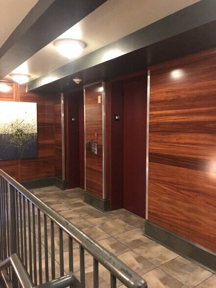 More Photos Of 312 2nd St, Roanoke Office Residential For Lease