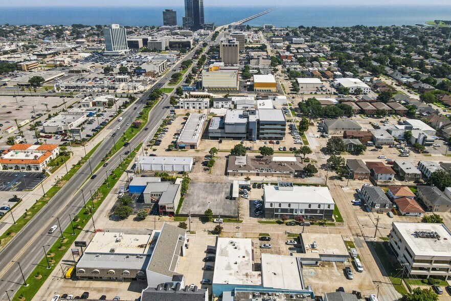 More Photos Of 3125 N Causeway Blvd, Metairie Auto Repair For Sale