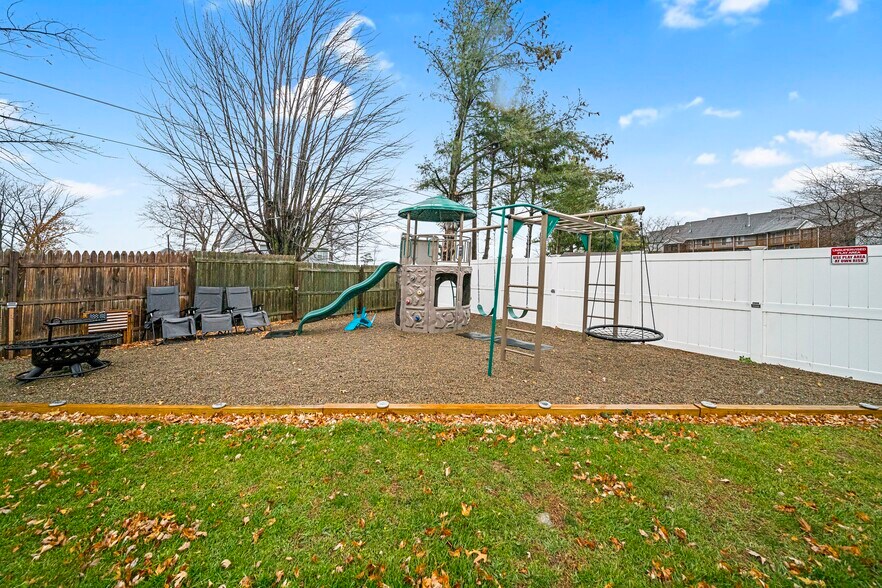 More Photos Of 6037 Lake Rd W, Ashtabula Apartments For Sale