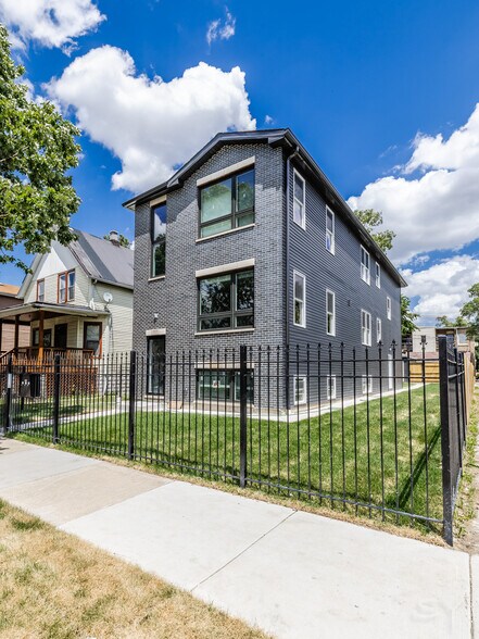 More Photos Of 623 Hamlin Ave, Chicago Apartments For Sale