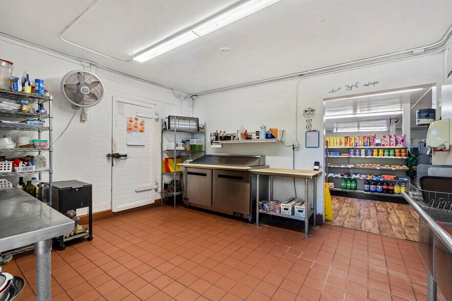 More Photos Of 12880 Avenue of the Giants, Myers Flat General Retail For Sale