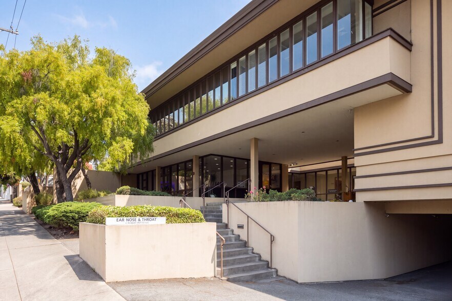More Photos Of 400 Camino Aguajito, Monterey Office For Sale