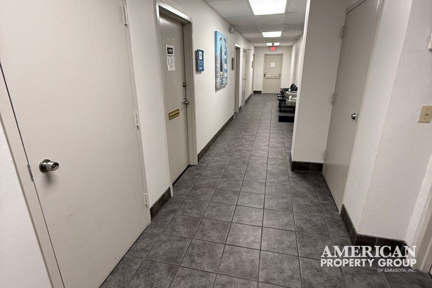 More Photos Of 201 4th Ave, Bradenton Medical For Sale
