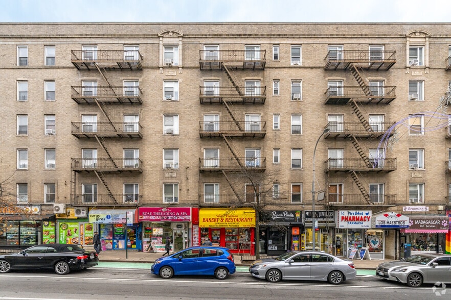 More Photos Of 3924-3952 Queens Blvd, Sunnyside Apartments For Lease