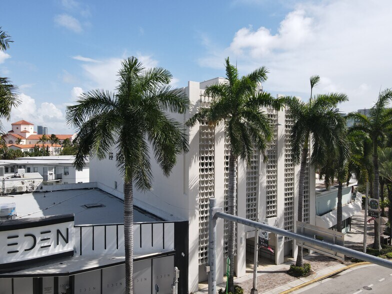 More Photos Of 960 W 41st St, Miami Beach Office Residential For Lease