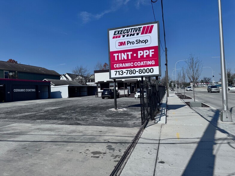 More Photos Of 2521 N Durham Dr, Houston Auto Repair For Sale