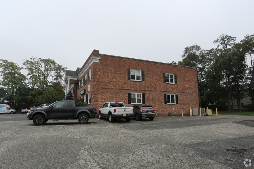 More Photos Of 1341 Hamburg Tpke, Wayne Office For Lease