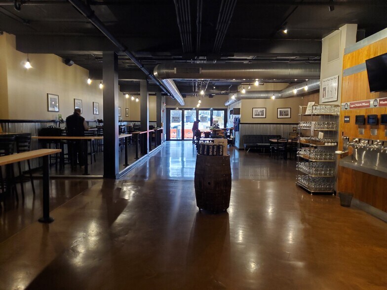 More Photos Of 109-111 E First St, Elmhurst Storefront Retail Office For Lease