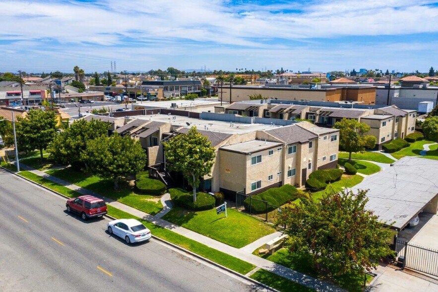 More Photos Of 6952 Westpark Pl, Westminster Apartments For Sale