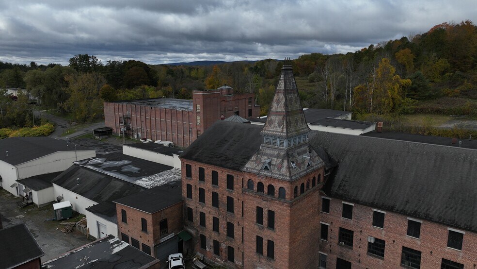 More Photos Of 20 Keeler St, Pittsfield Manufacturing For Sale
