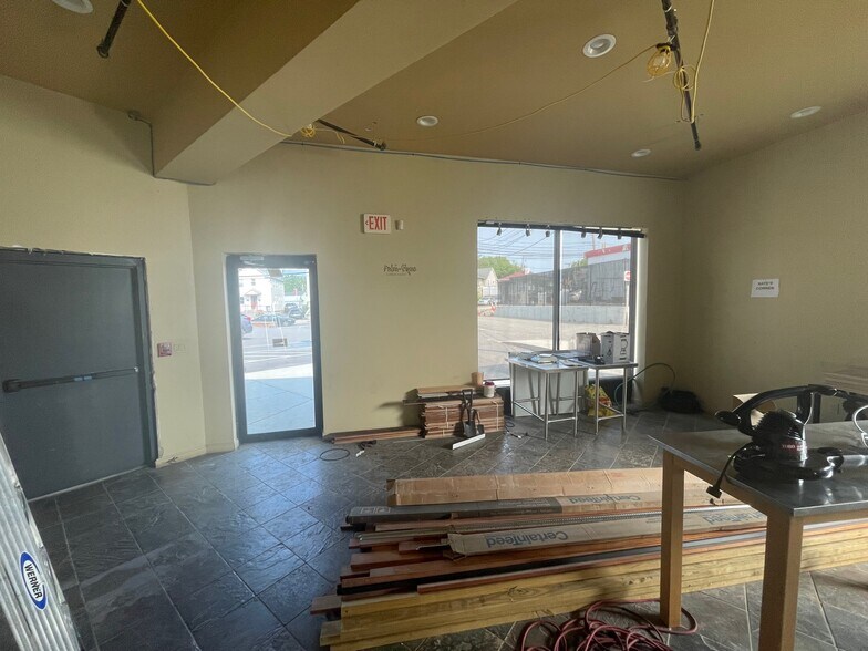 More Photos Of 24-26 Elliot St, Newton Freestanding For Lease