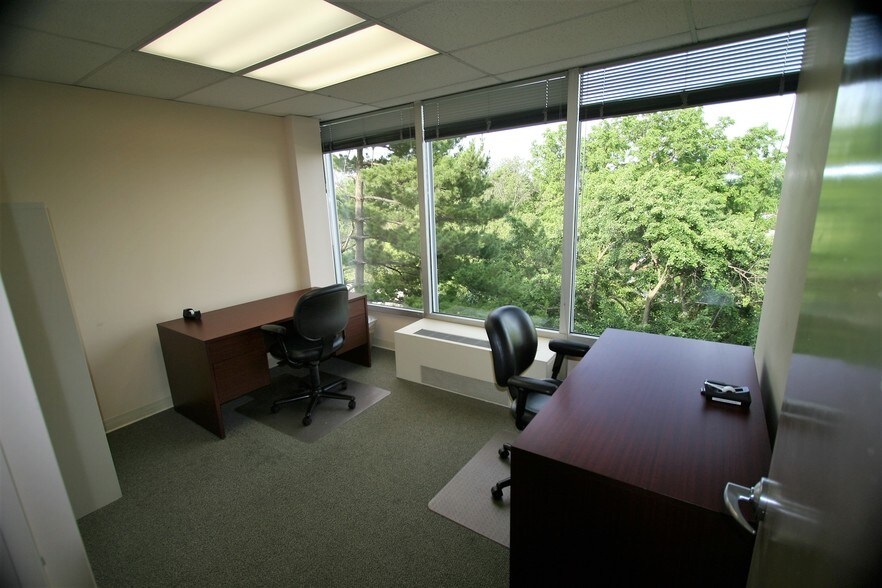 More Photos Of 10605 Concord St, Kensington Office For Lease