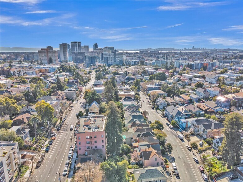 More Photos Of 3300 Harrison St, Oakland Apartments For Sale