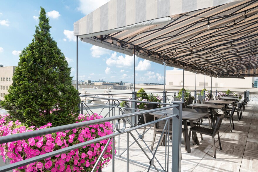 More Photos Of 805 15th St NW, Washington Office For Lease