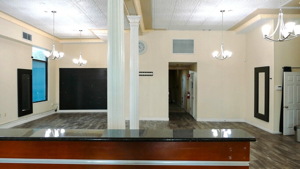 More Photos Of 40979-40985 Fremont Blvd, Fremont Storefront Retail Office For Lease